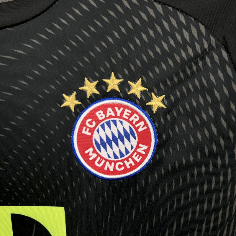 Conjunto Infantil Oficial do Bayern de Munique 25/26 - Goleiro