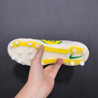 Chuteira Nike T90 FG