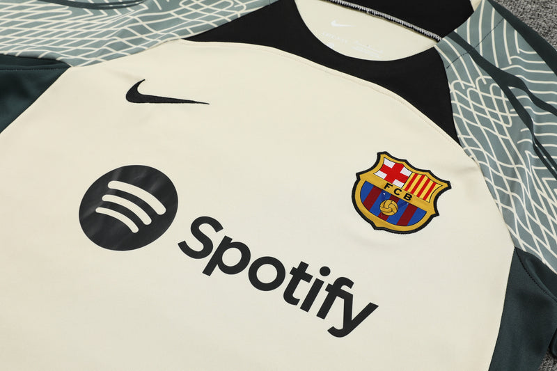 Kit Oficial do Barcelona 24/25 - Treino