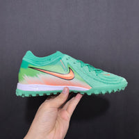 Chuteira Nike Phantom GX 2 Elite Society TF