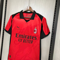 Camisa Oficial do Milan 26/27 - Edição Especial Slam Jam
