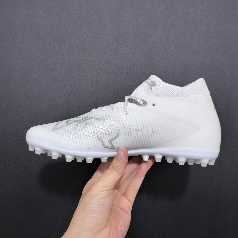Chuteira Society Puma Future 8 Ultimate AG
