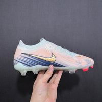 Chuteira Nike Gripknit Phantom GX2 Elite Campo