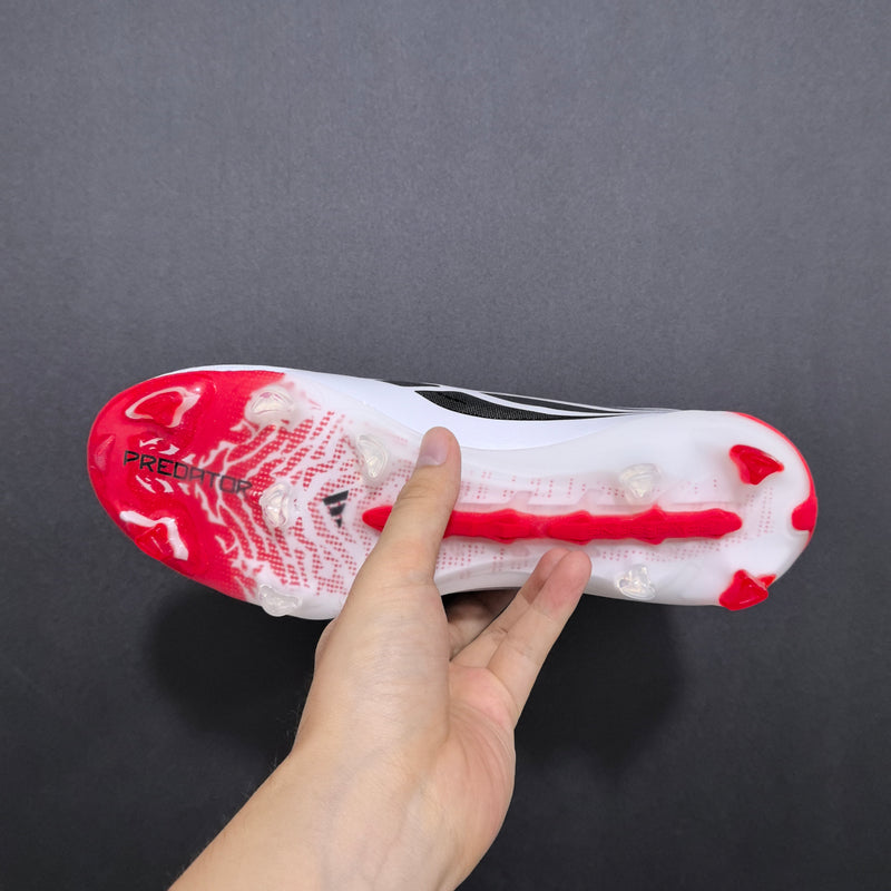 Chuteira Predator Elite Campo