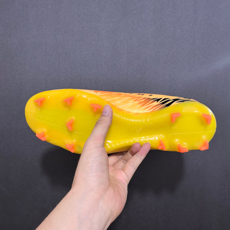 Chuteira NewBalance NB Furon V8 Elite FG