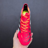 Chuteira Predator Elite Campo