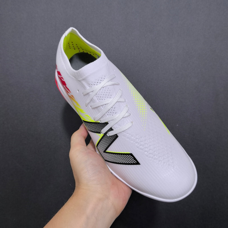 Chuteira Society New Balance Furon Team V8
