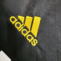 Camisa Retrô do Real Madrid 2011/2012