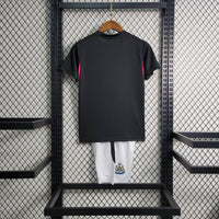 Conjunto Infantil Oficial do Newcastle 23/24 Treino - Kids