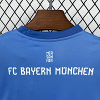 Conjunto Infantil Oficial do Bayern de Munique 25/26 - Goleiro