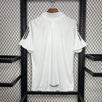 Camisa Retrô do Real Madrid 2005/2006