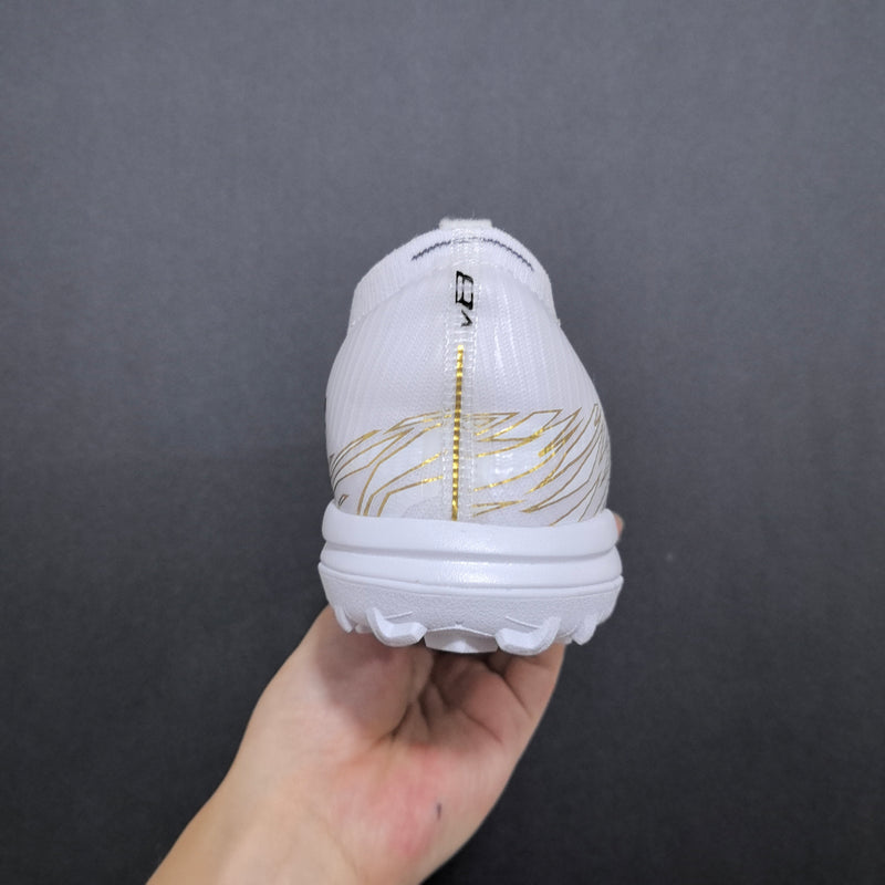 Chuteira Society New Balance Furon team V8 TF