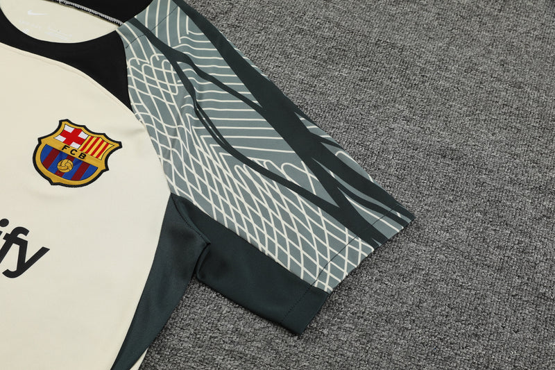 Kit Oficial do Barcelona 24/25 - Treino