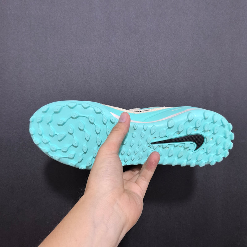 Chuteira Society Nike Phantom GX Elite TF