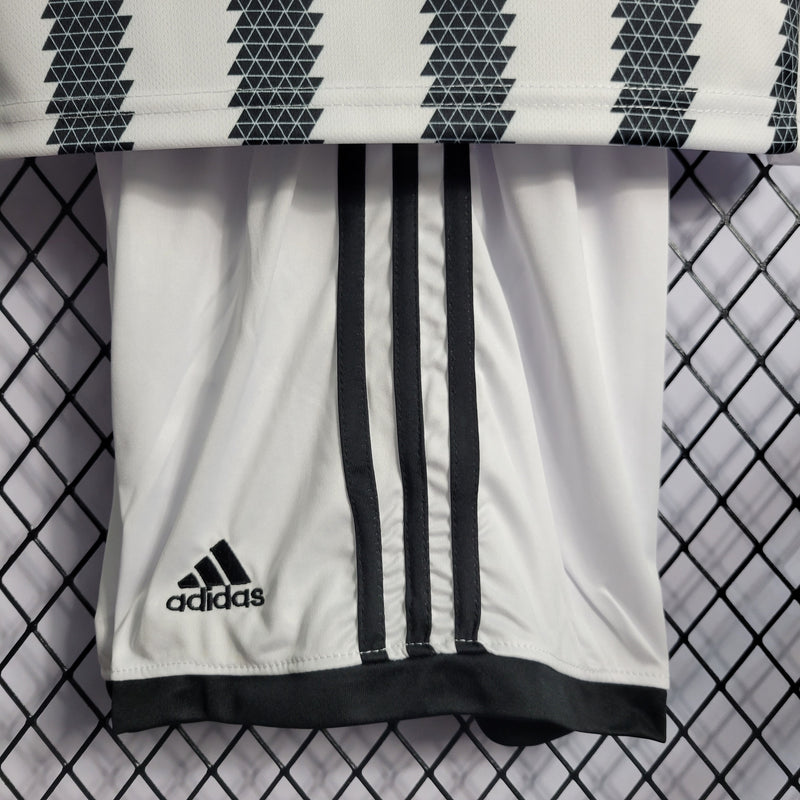 Conjunto Infantil Oficial da Juventus 22/23 - Kids