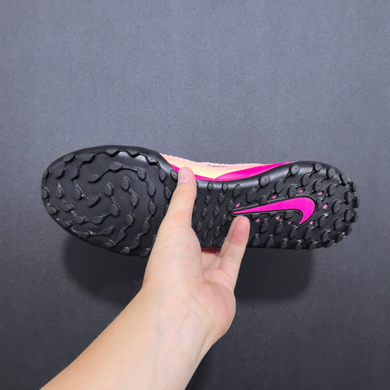 Chuteira Nike Phantom React GX II Pro Society