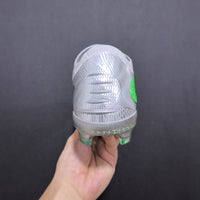 Chuteira Nike Phantom 6 Low Elite FG