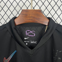 Camisa Oficial do Barcelona 25/26 - Travis Scott