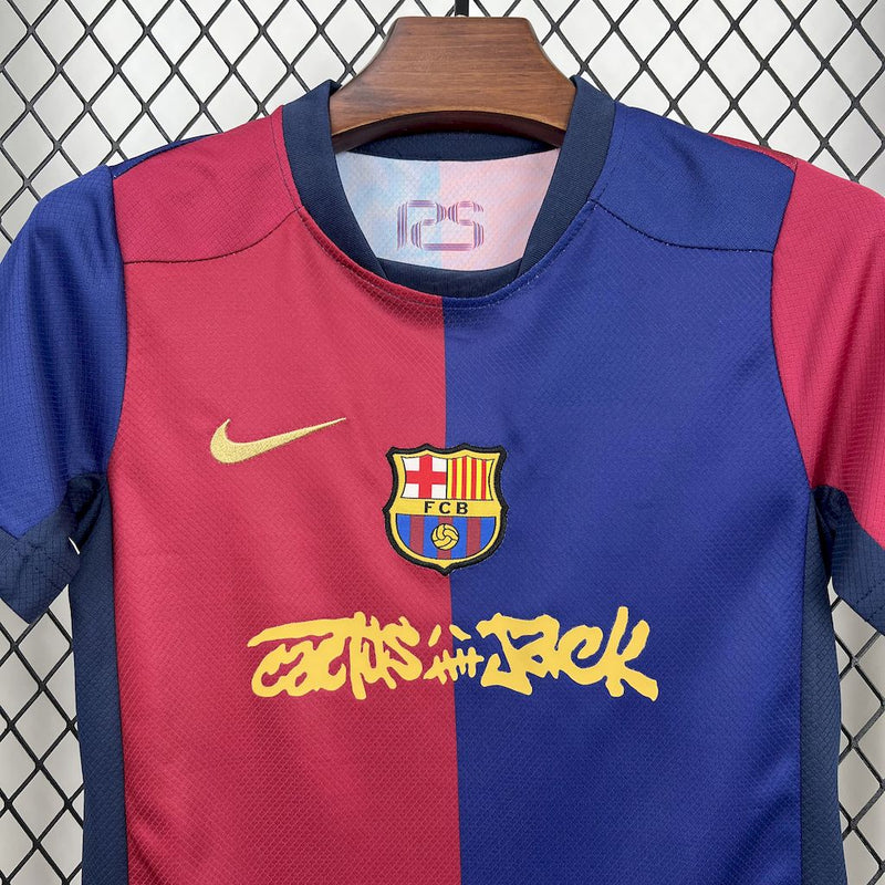 Conjunto Infantil Oficial do Barcelona 25/26 - Travis Scott