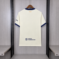 Camisa llll Oficial do Barcelona 26/27 - Torcedor
