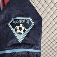 Camisa Retrô do West Ham 2011