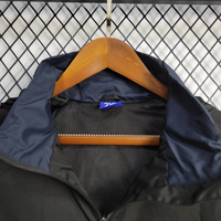 Corta Vento Oficial do Newcastle 25/26