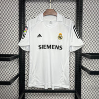 Camisa Retrô do Real Madrid 2005/2006