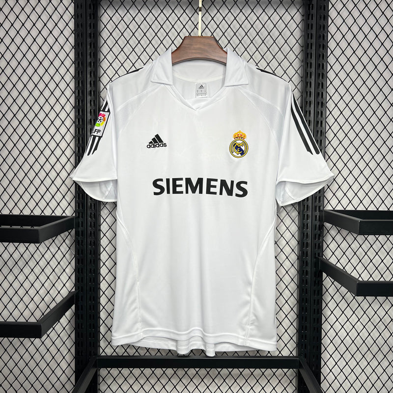 Camisa Retrô do Real Madrid 2005/2006