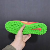 Chuteira Nike Phantom 6 Society TF