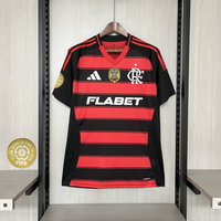 Camisa Oficial do CR Flamengo 25/26 Versão Torcedor - Completa com Patchs