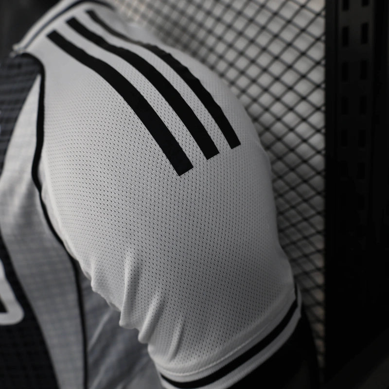 Camisa Oficial do Newcastle 25/26 - Versão Jogador
