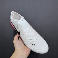Chuteira Nike Phantom GX2 Elite Campo FG