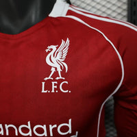 Camisa Oficial do Liverpool 25/26 - Manga Longa