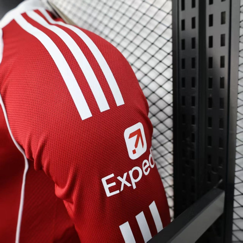 Camisa Oficial do Liverpool 25/26 - Manga Longa
