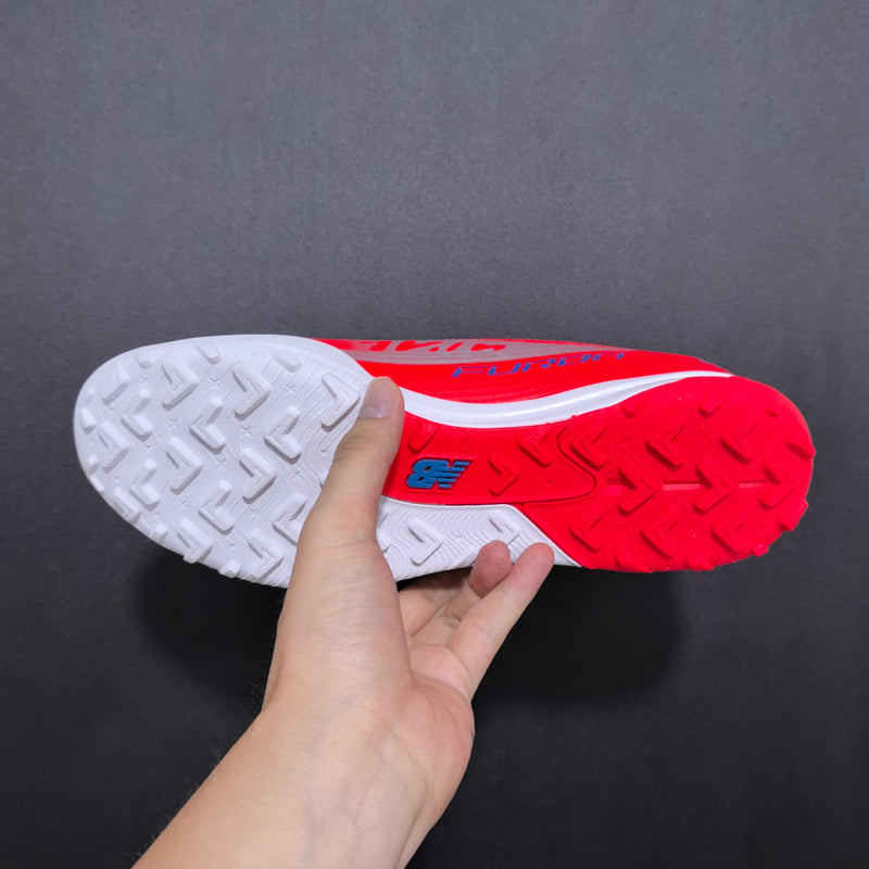 Chuteira Society New Balance Furon team V8 TF