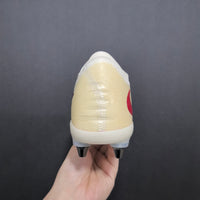 Chuteira Nike Phantom 6 da coleção “United 002” Trava Mista
