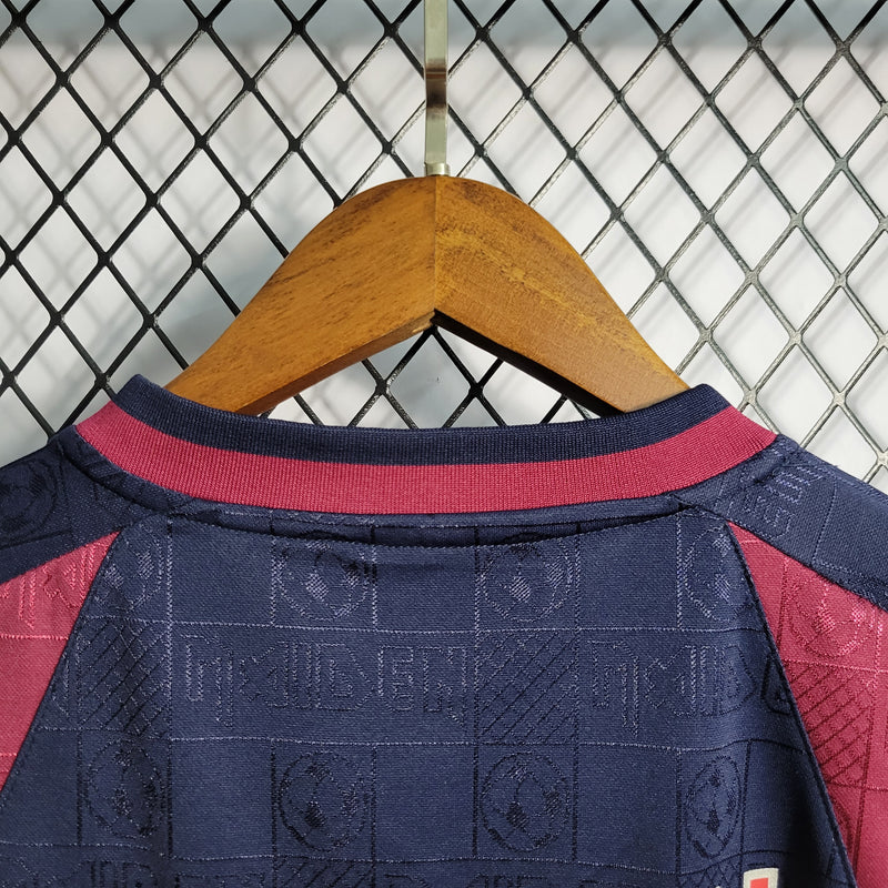 Camisa Retrô do West Ham 2010