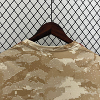 Camisa Oficial do Nottingham Forest 23/24 Versão Torcedor - Treino