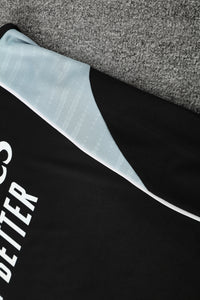 Kit Oficial do Real Madrid 25/26 - Treino