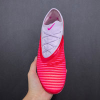 Chuteira Nike Phantom United 002 Campo