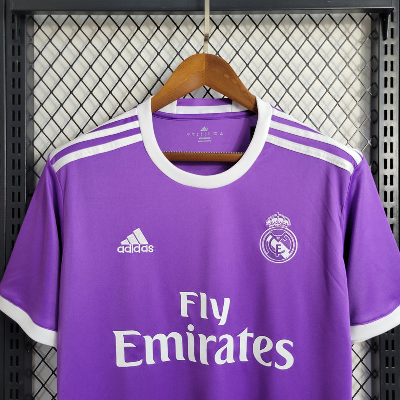 Camisa Retrô do Real Madrid 2016/2017