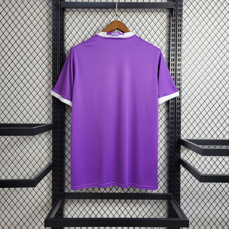 Camisa Retrô do Real Madrid 2016/2017