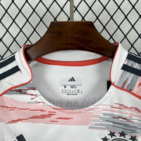 Camisa Feminina Oficial do Bayern de Munique 25/26 - Baby Look