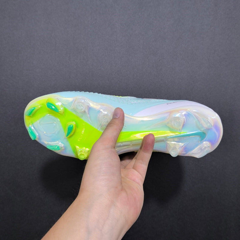 Chuteira Nike Phantom GX 6 Elite FG