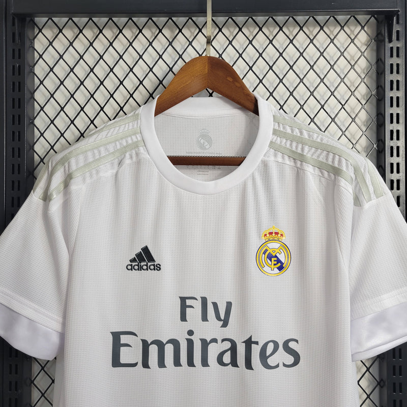 Camisa Retrô do Real Madrid 2015/2016