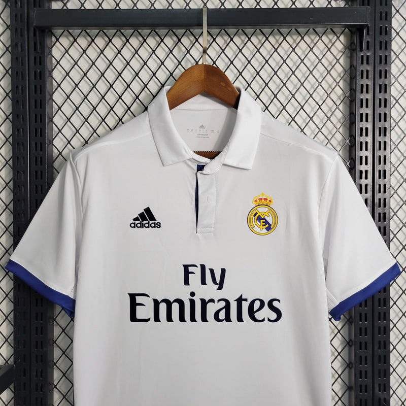 Camisa Retrô do Real Madrid 2016/2017