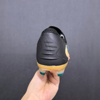 Chuteira Nike Phantom 6 Low Elite