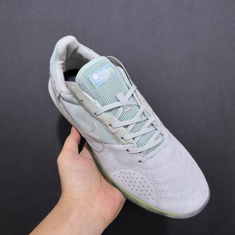 Chuteira Nike Street Gato Futsal IC