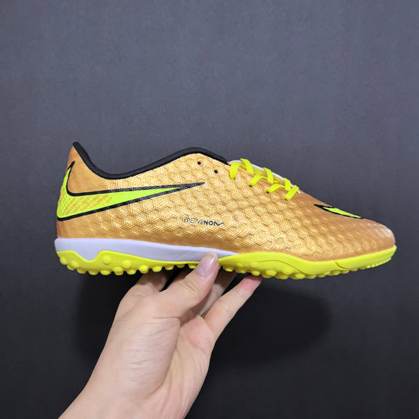 Chuteira Society Nike Hypervenom Phantom FG