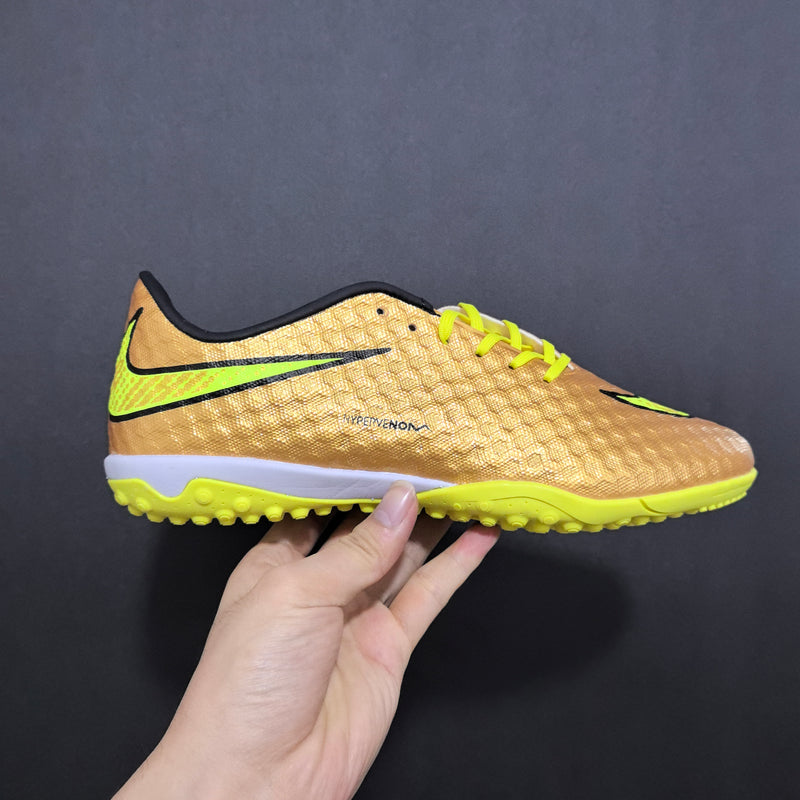Chuteira Society Nike Hypervenom Phantom FG